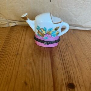 🌸 Vintage Watering Can Trinket Box – Hand-Painted & Adorable! 🌸